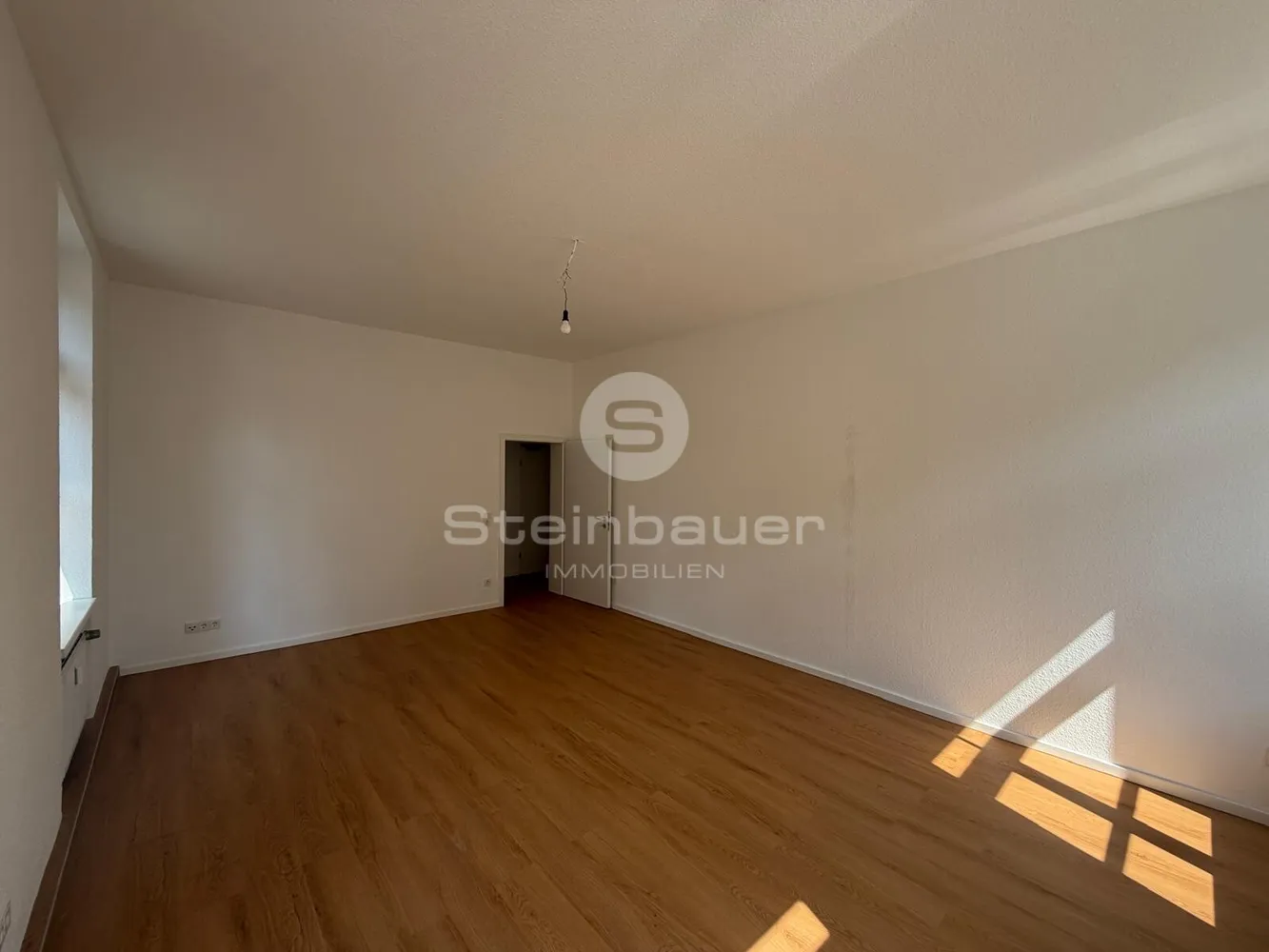 2 Zimmer Wohnung mit 84 m² in Wiesbaden – Bild 4