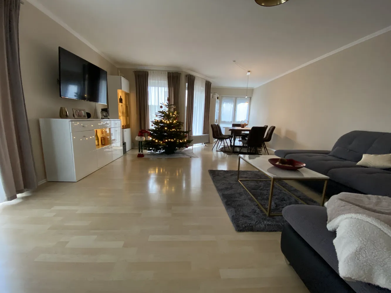 2 Zimmer Wohnung mit 69 m² in Frankfurt am Main – Bild 1