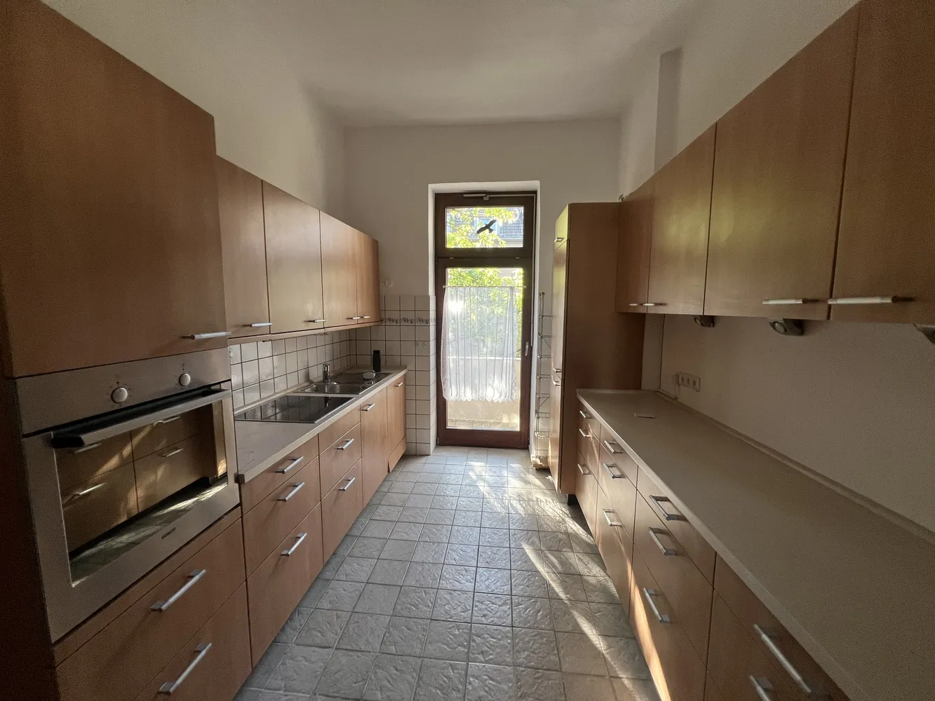 4 Zimmer Wohnung mit 110 m² in Duisburg – Bild 1