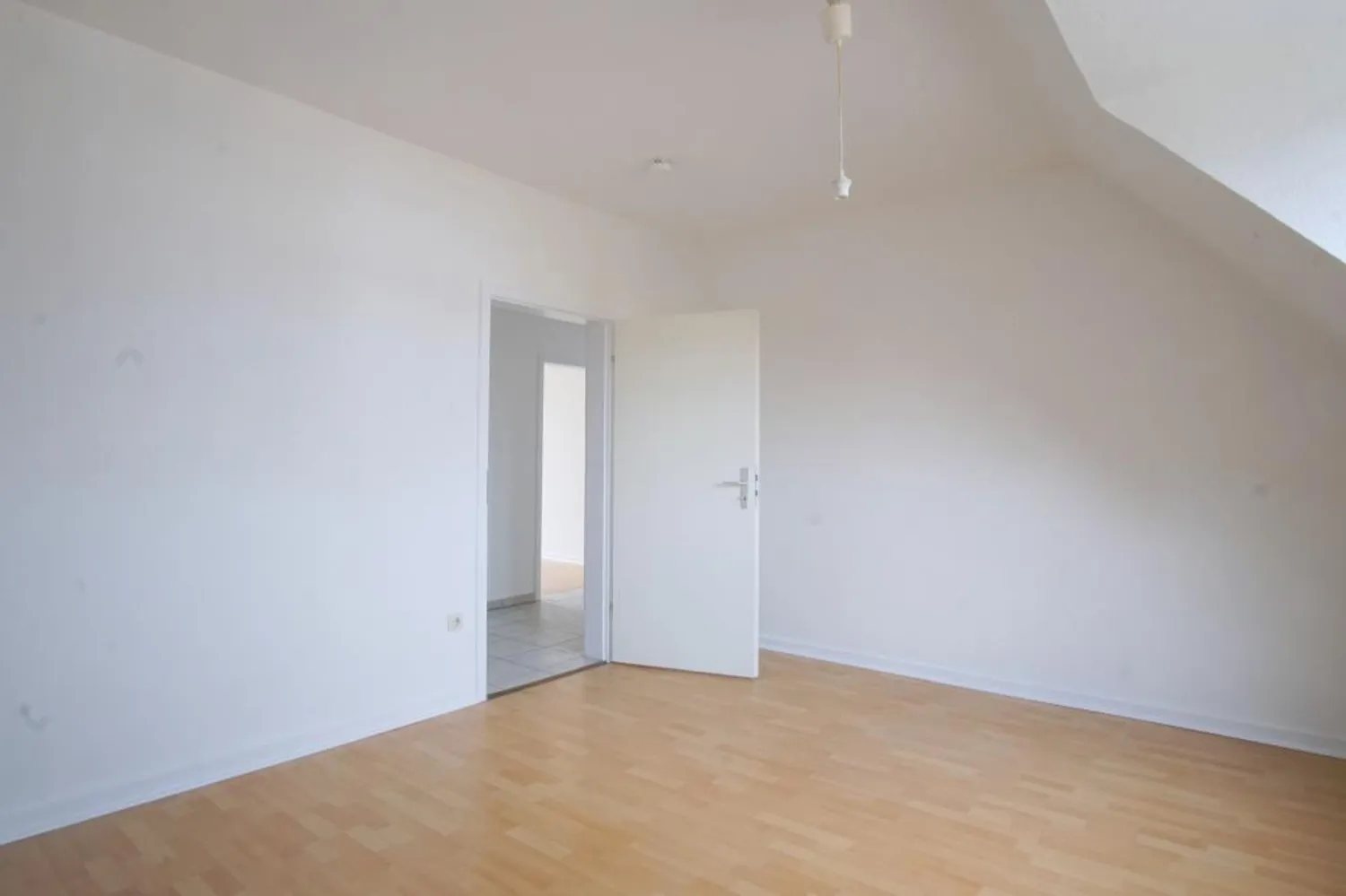 3 Zimmer Wohnung mit 61 m² in Duisburg – Bild 2