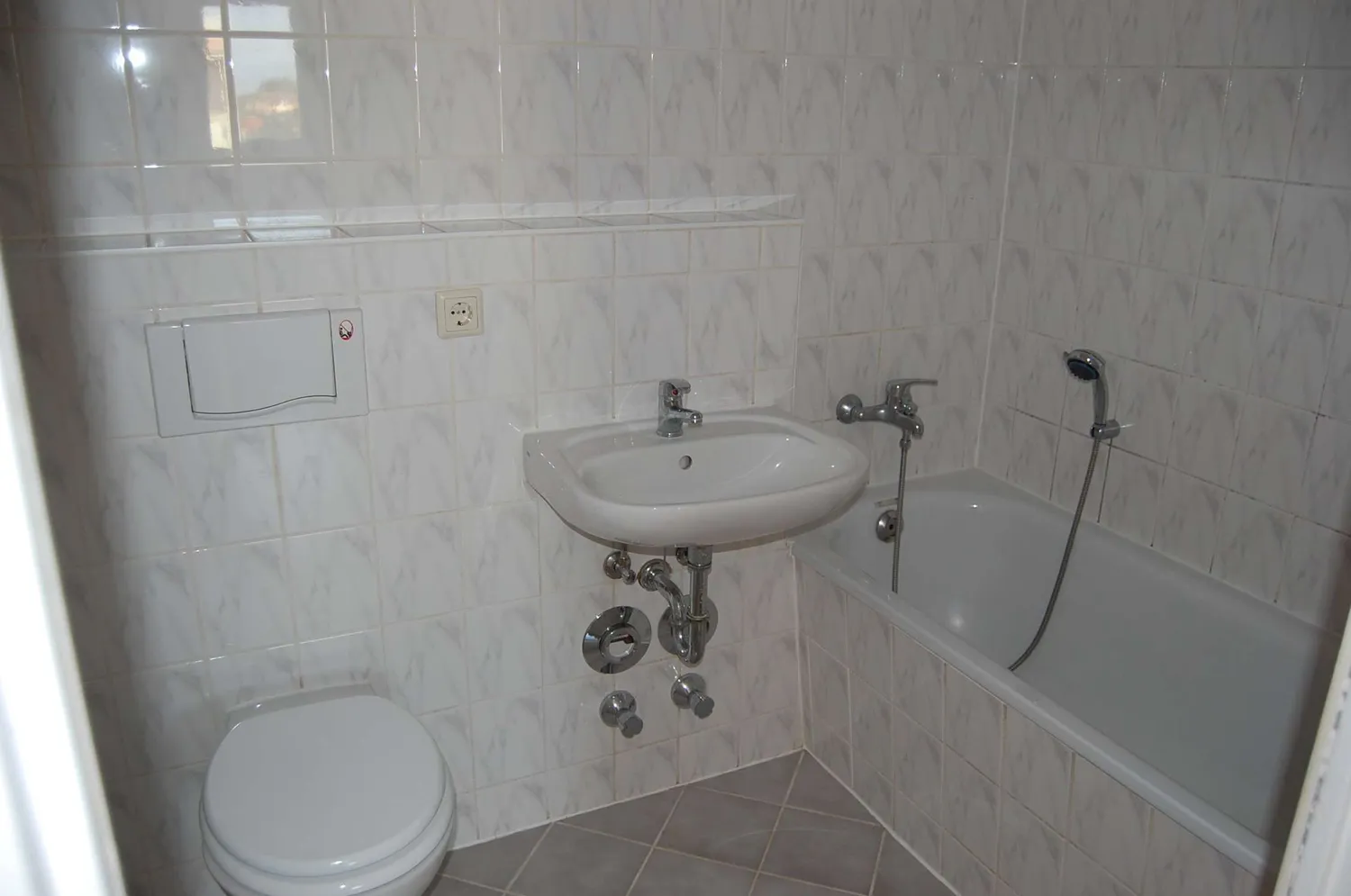 4 Zimmer Wohnung mit 83 m² in Halle (Saale) – Bild 4