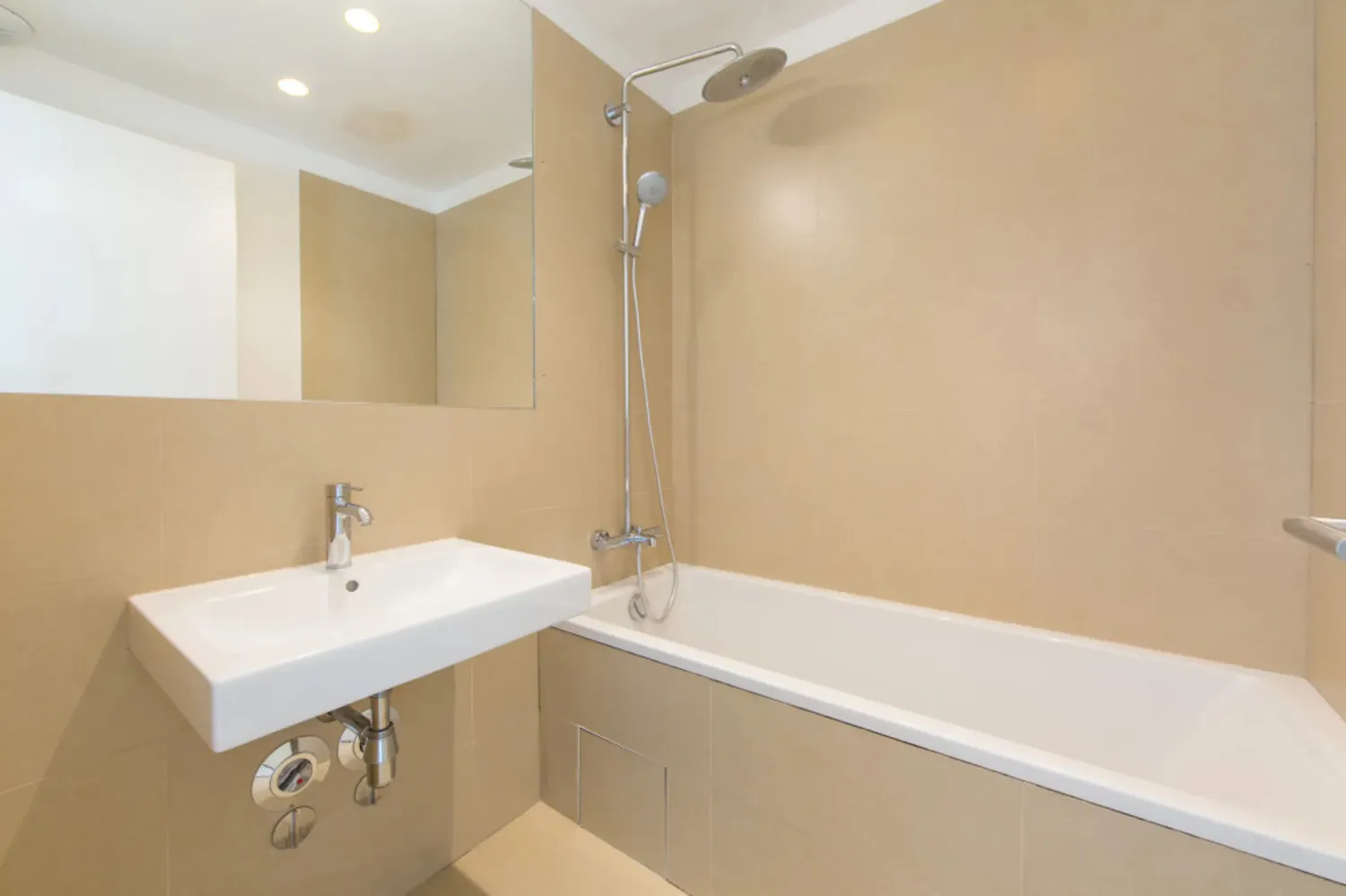 Shared room with 16 m² in Berlin – Photo 3