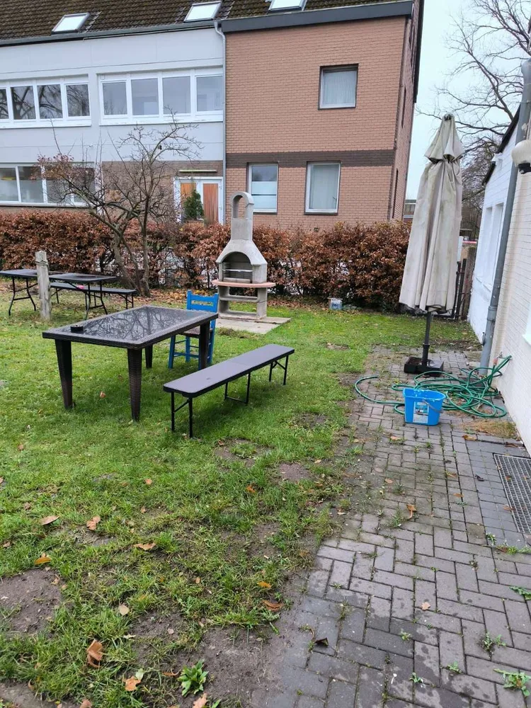 20 Zimmer Haus mit 299 m² in Lübeck – Bild 2