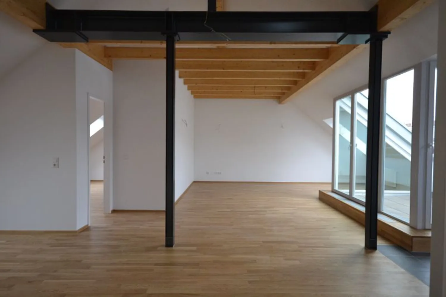 2 Zimmer Wohnung mit 74 m² in Köln – Bild 3