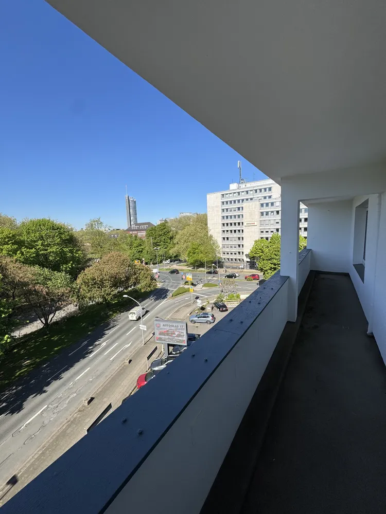 3 Zimmer Wohnung mit 121 m² in Essen – Bild 2