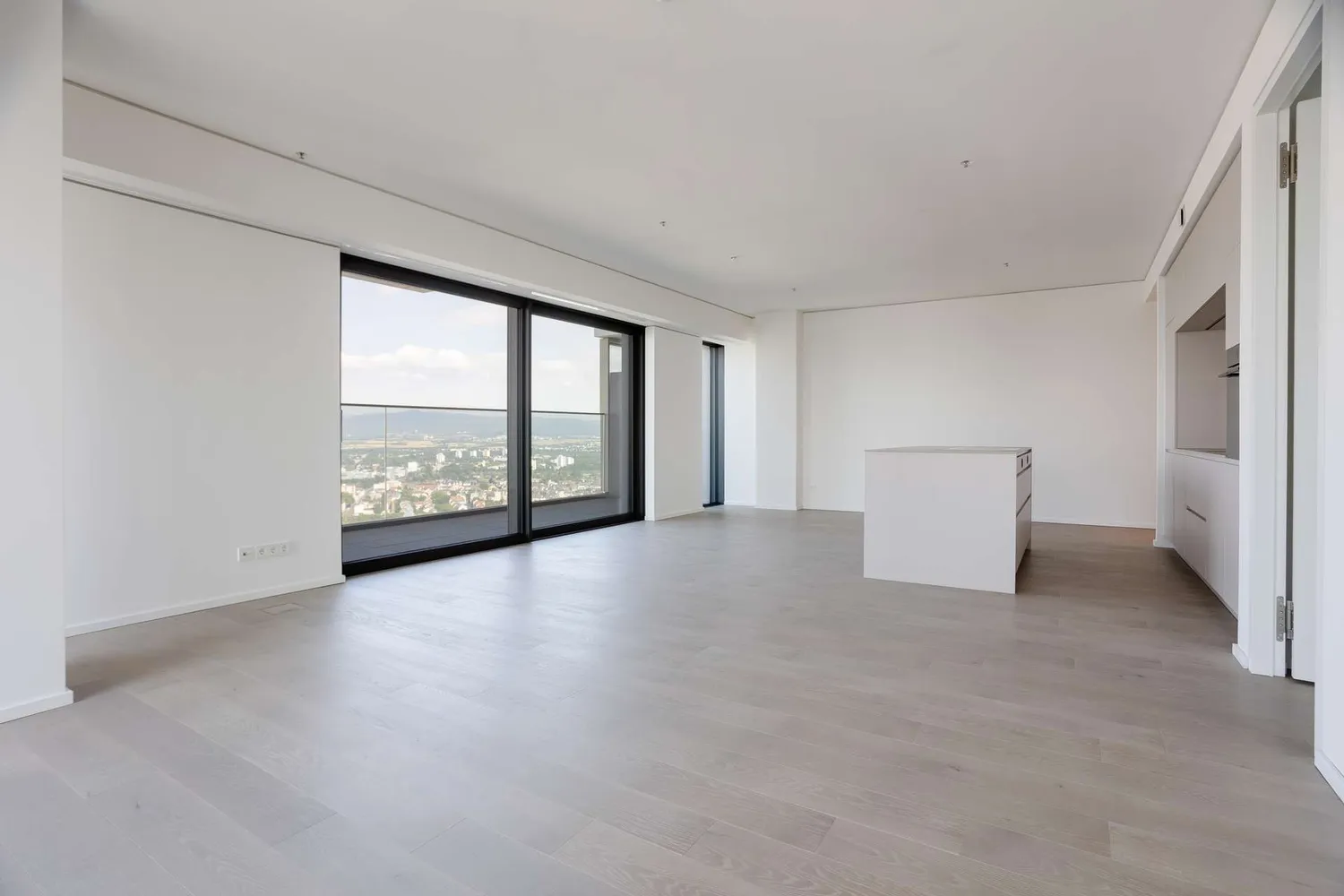2 Zimmer Wohnung mit 104 m² in Frankfurt am Main – Bild 2