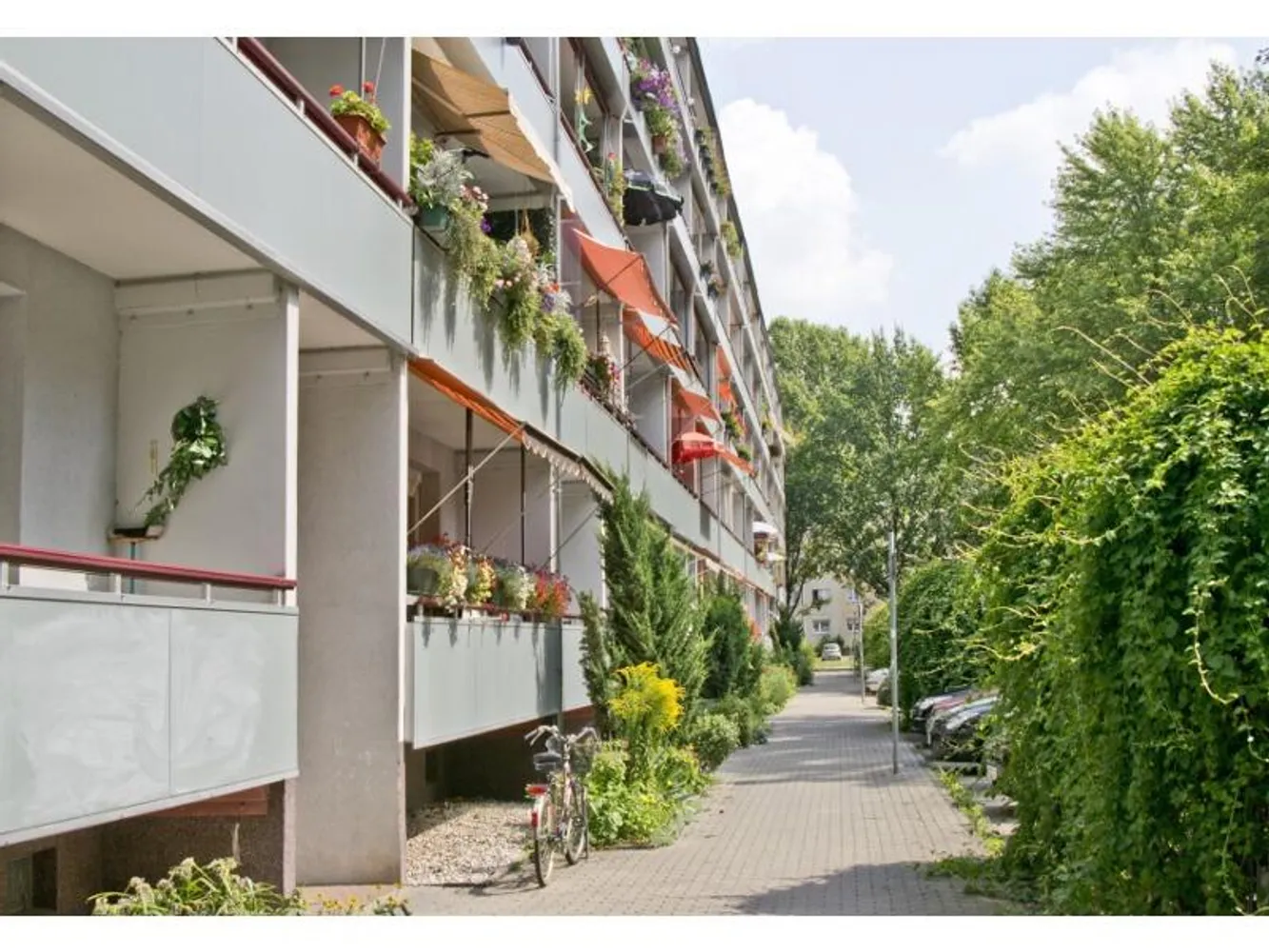 3 Zimmer Wohnung mit 71 m² in Halle (Saale) – Bild 1