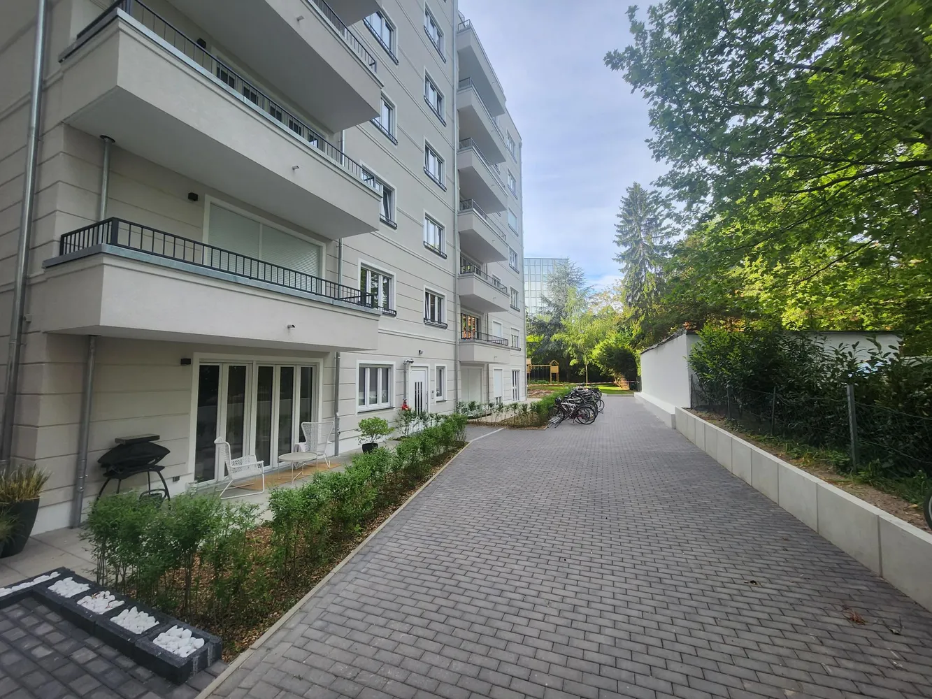 2 room apartment with 66 m² in Berlin – Photo 10