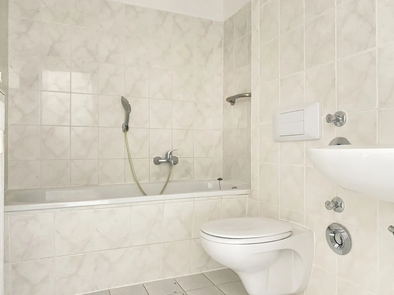 3 room apartment with 81 m² in Magdeburg – Photo 3