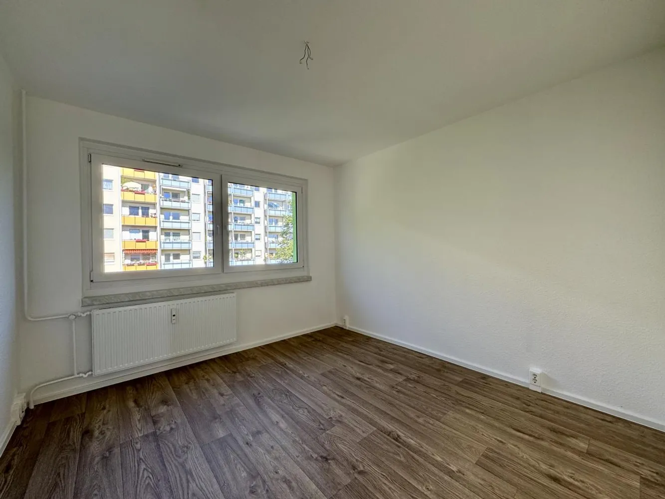 4 Zimmer Wohnung mit 98 m² in Chemnitz – Bild 3