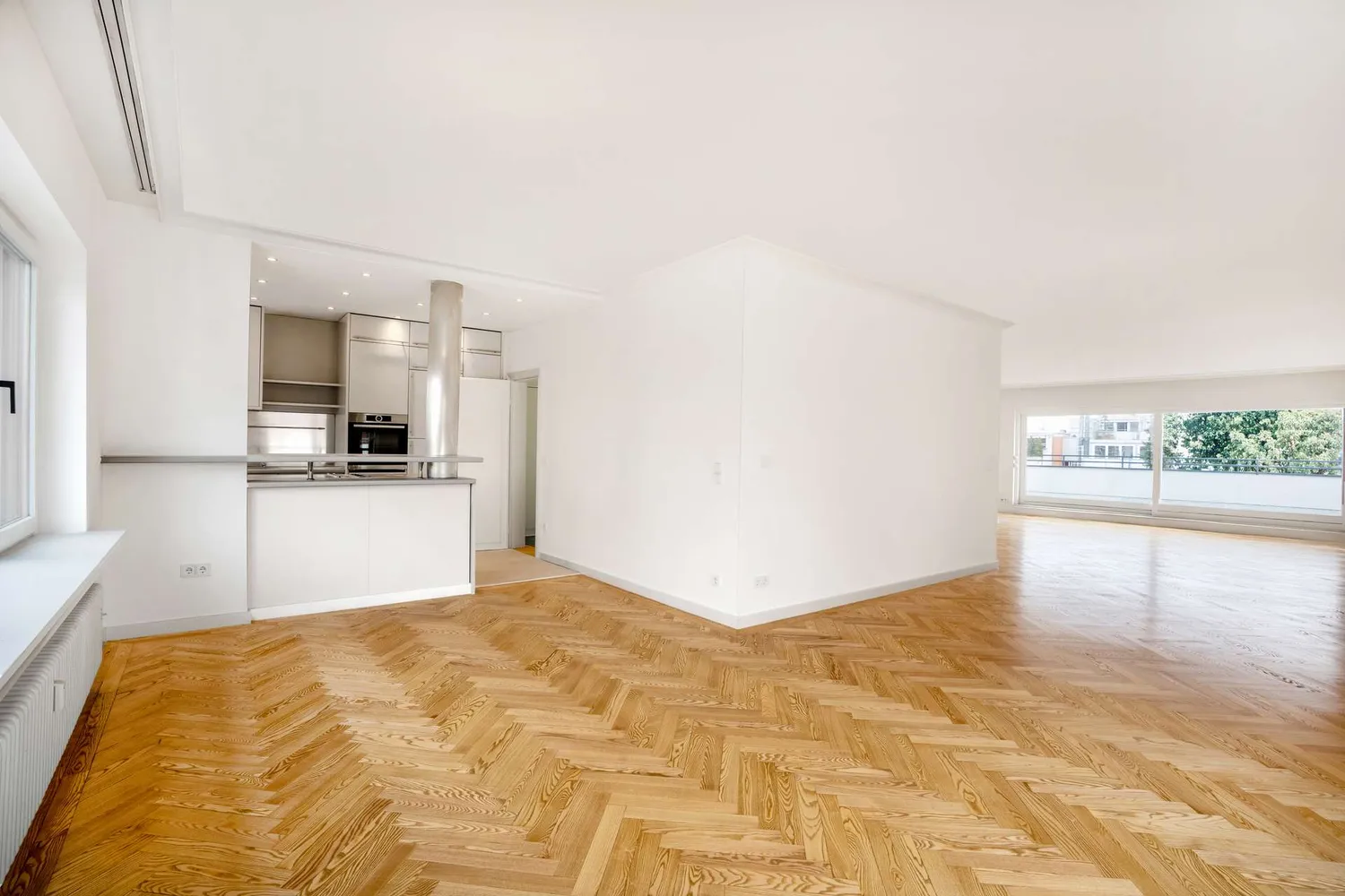 7 Zimmer Wohnung mit 399 m² in München – Bild 4