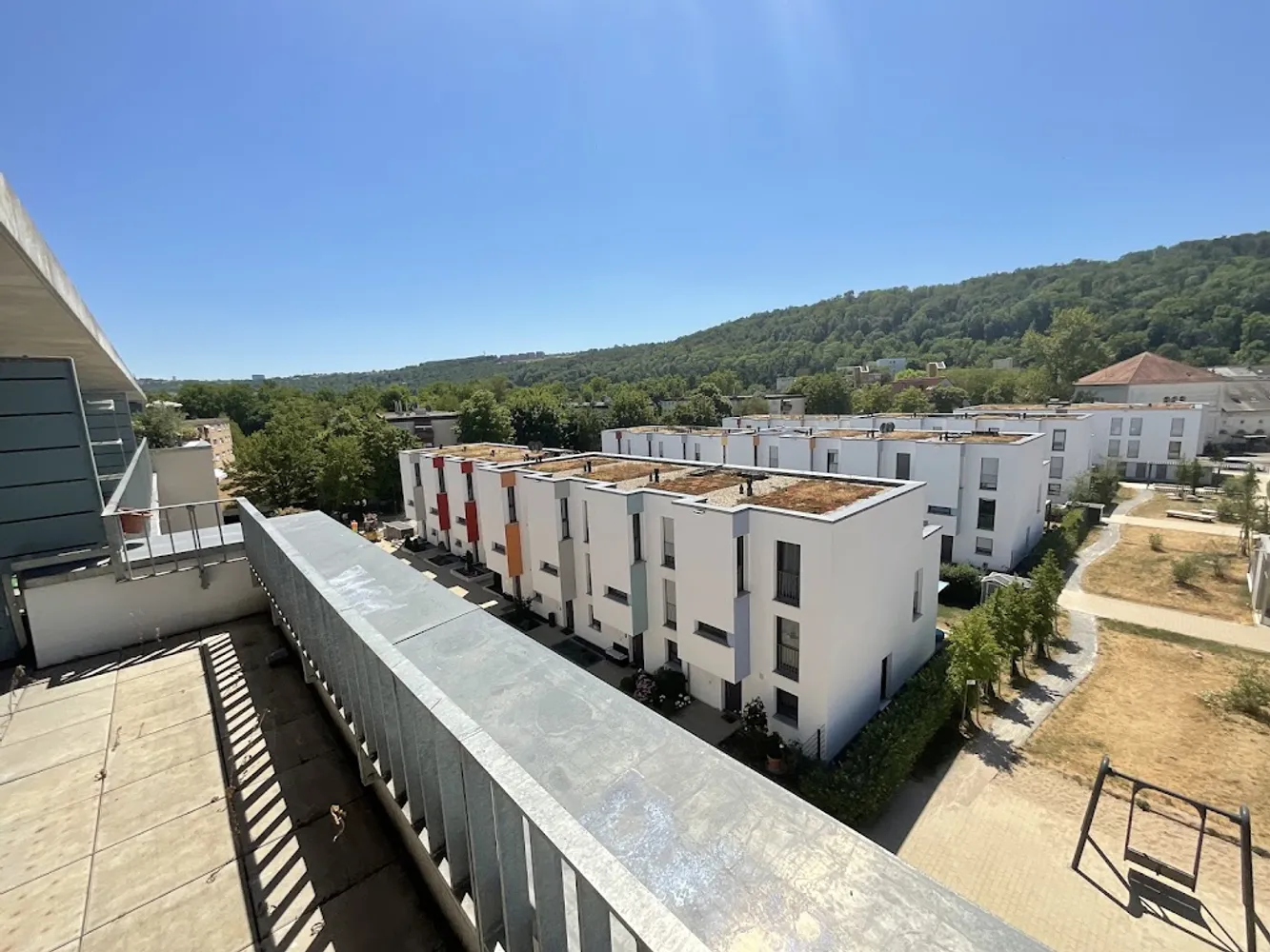 5 Zimmer Wohnung mit 118 m² in Esslingen am Neckar – Bild 2