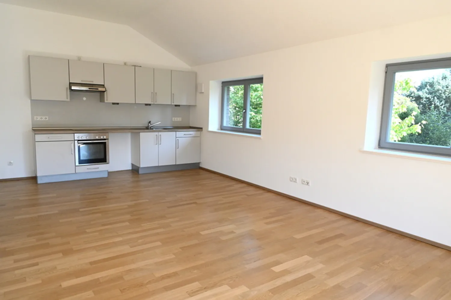 2 Zimmer Wohnung mit 77 m² in Hamburg – Bild 9