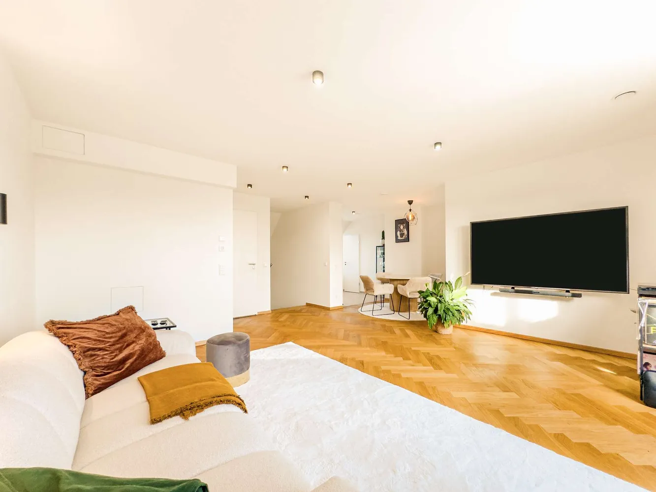 3 Zimmer Wohnung mit 105 m² in Düsseldorf – Bild 3