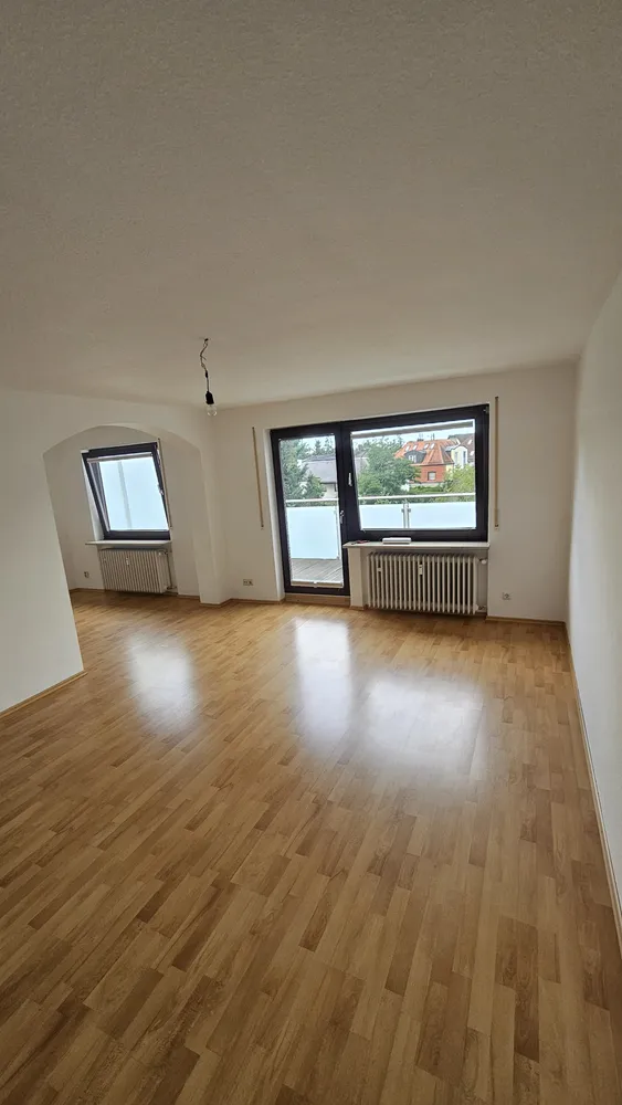 3 Zimmer Wohnung mit 70 m² in München – Bild 2