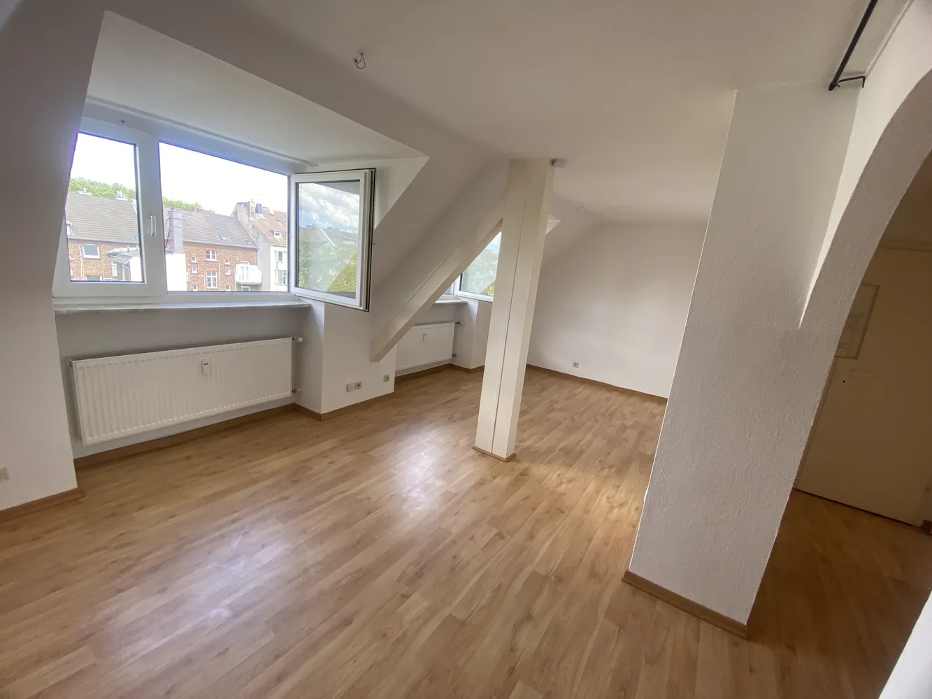 3 Zimmer Wohnung mit 78 m² in Düsseldorf – Bild 1