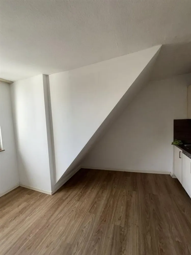 1 Zimmer Wohnung mit 35 m² in Köln – Bild 9
