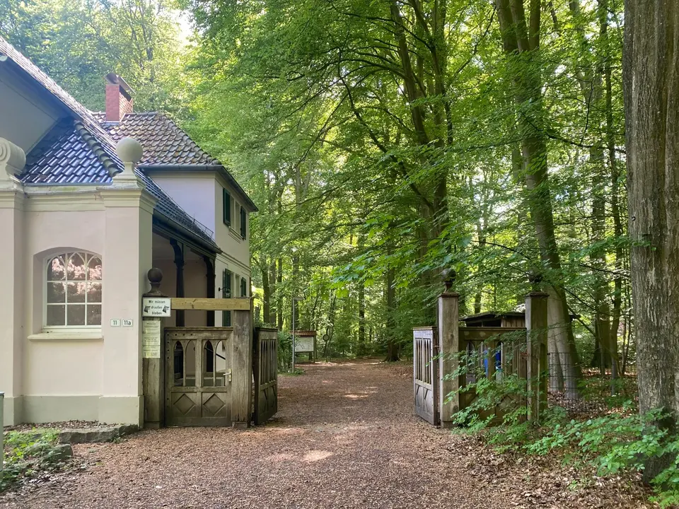 5 Zimmer Wohnung mit 110 m² in Bremen – Bild 2