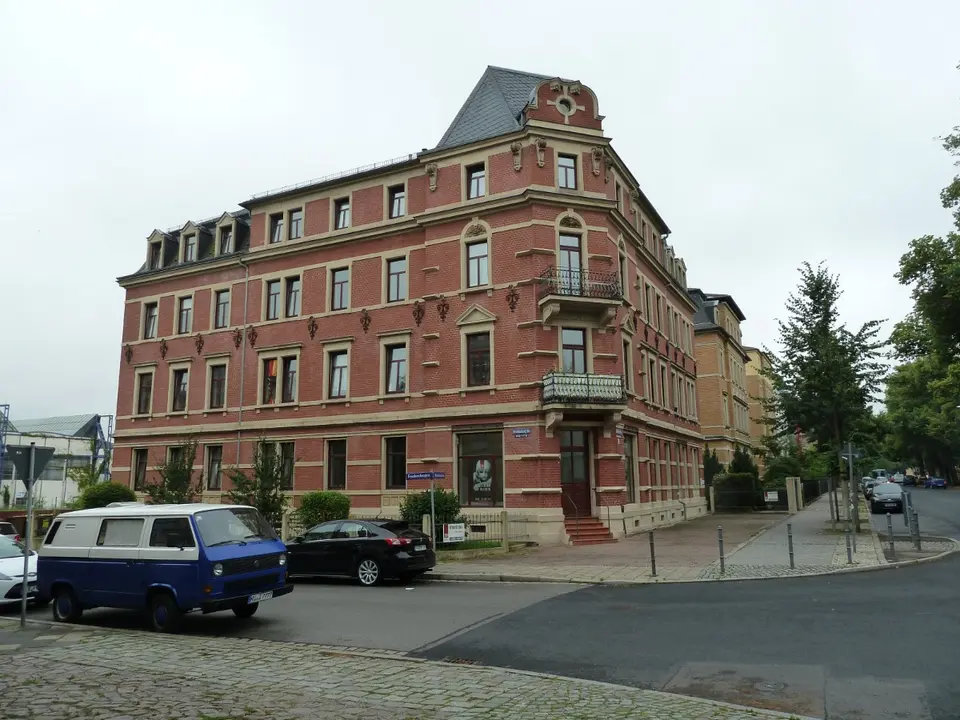 2 Zimmer Wohnung mit 67 m² in Dresden – Bild 1
