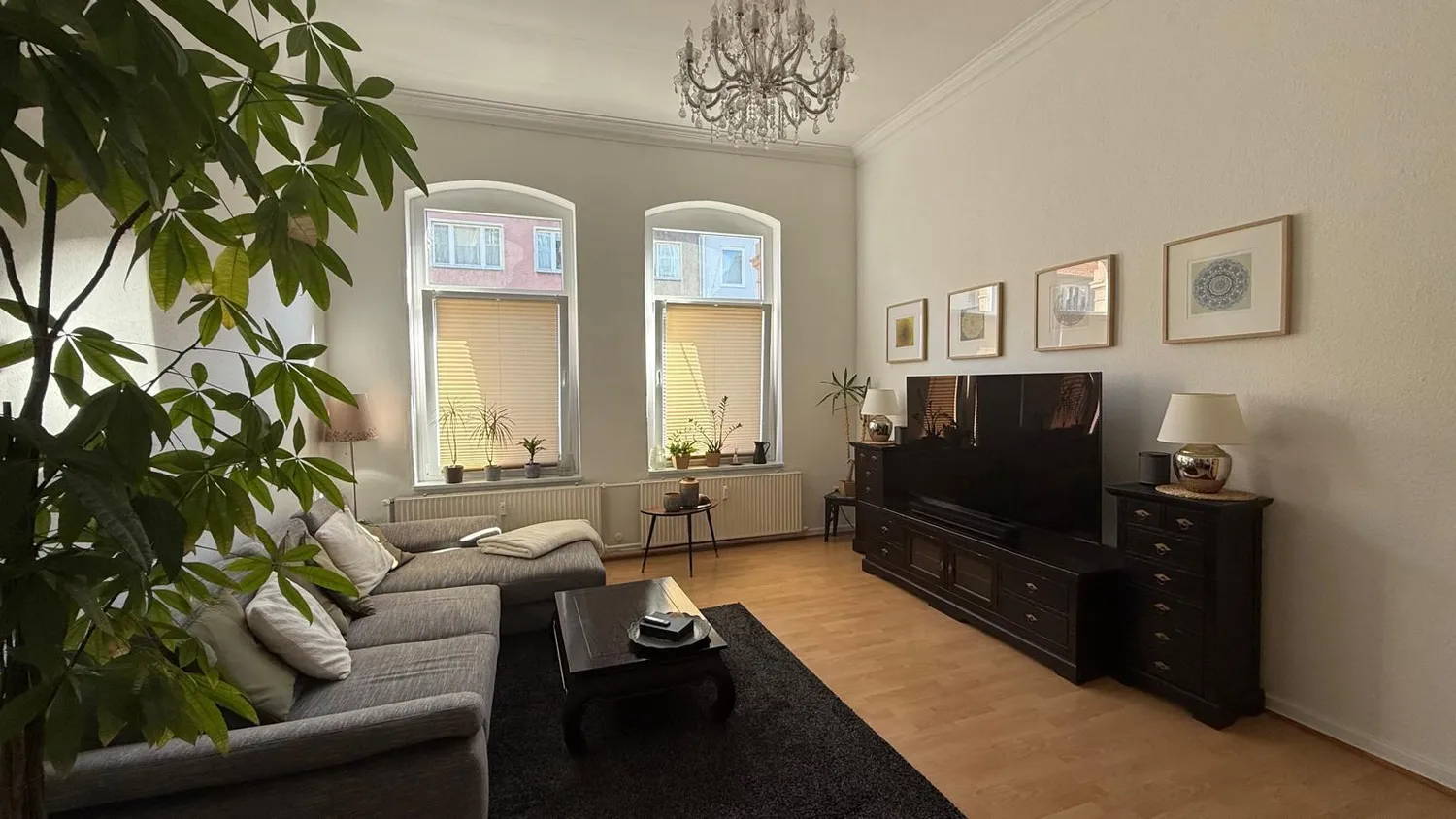 4 Zimmer Wohnung mit 123 m² in Hannover – Bild 1