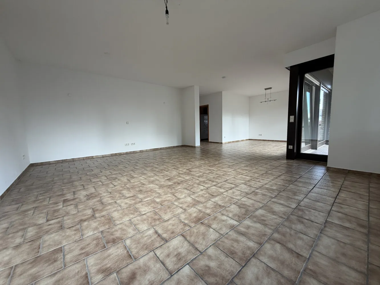 2 Zimmer Wohnung mit 86 m² in Bielefeld – Bild 2
