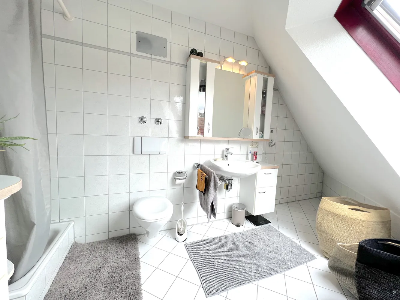 4 Zimmer Wohnung mit 95 m² in Stuttgart – Bild 2
