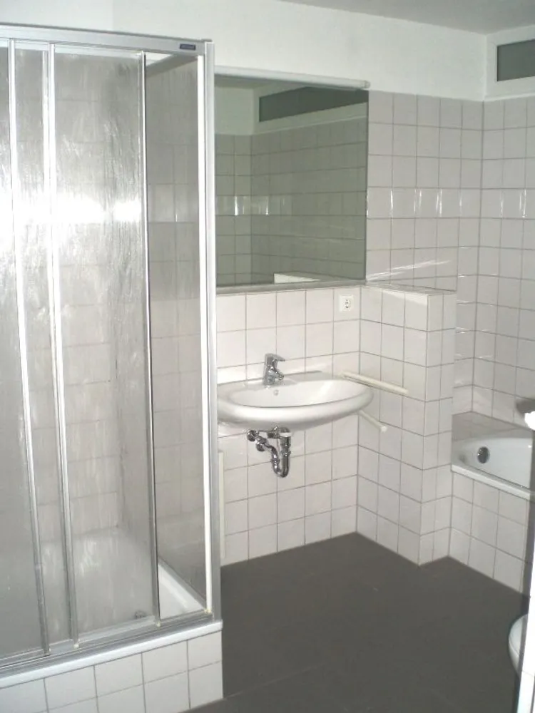 3 Zimmer Wohnung mit 74 m² in Düsseldorf – Bild 4