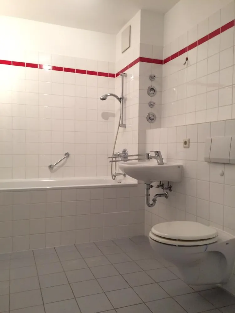 2 Zimmer Wohnung mit 64 m² in Berlin – Bild 5