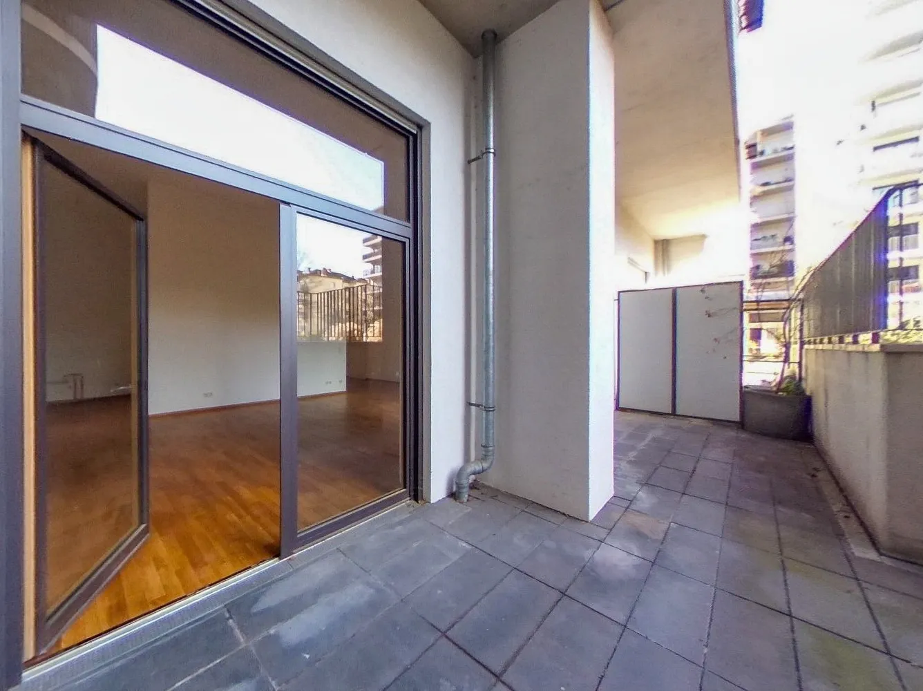 2 Zimmer Wohnung mit 109 m² in Frankfurt am Main – Bild 8