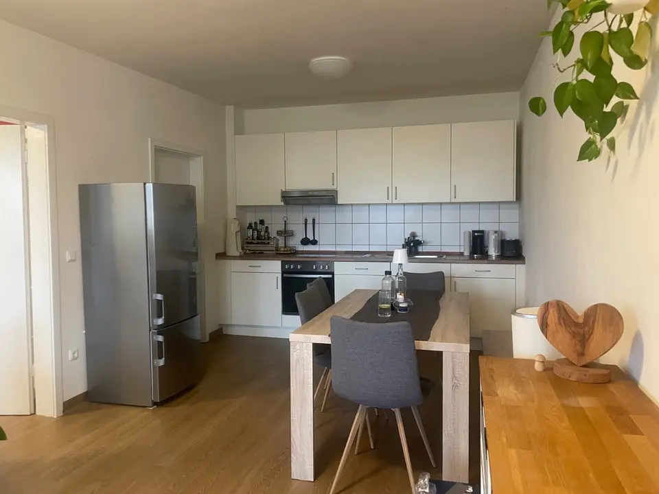 20 Zimmer Wohnung mit 80 m² in Regensburg – Bild 3