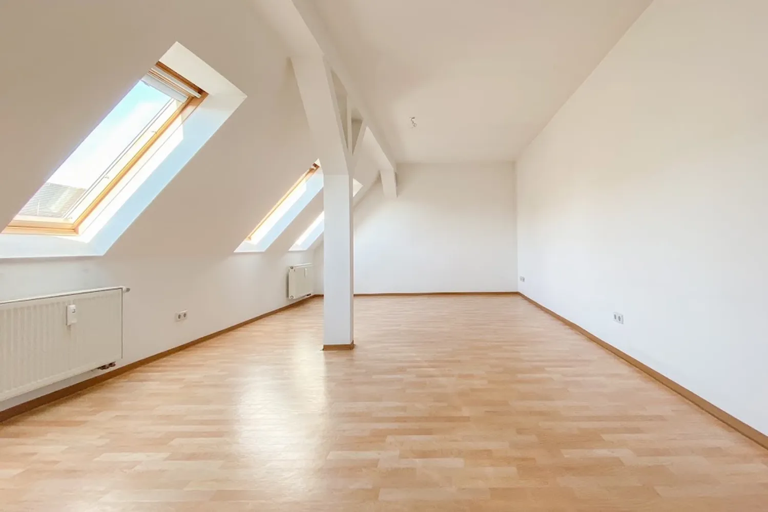 2 Zimmer Wohnung mit 69 m² in Zwickau – Bild 2