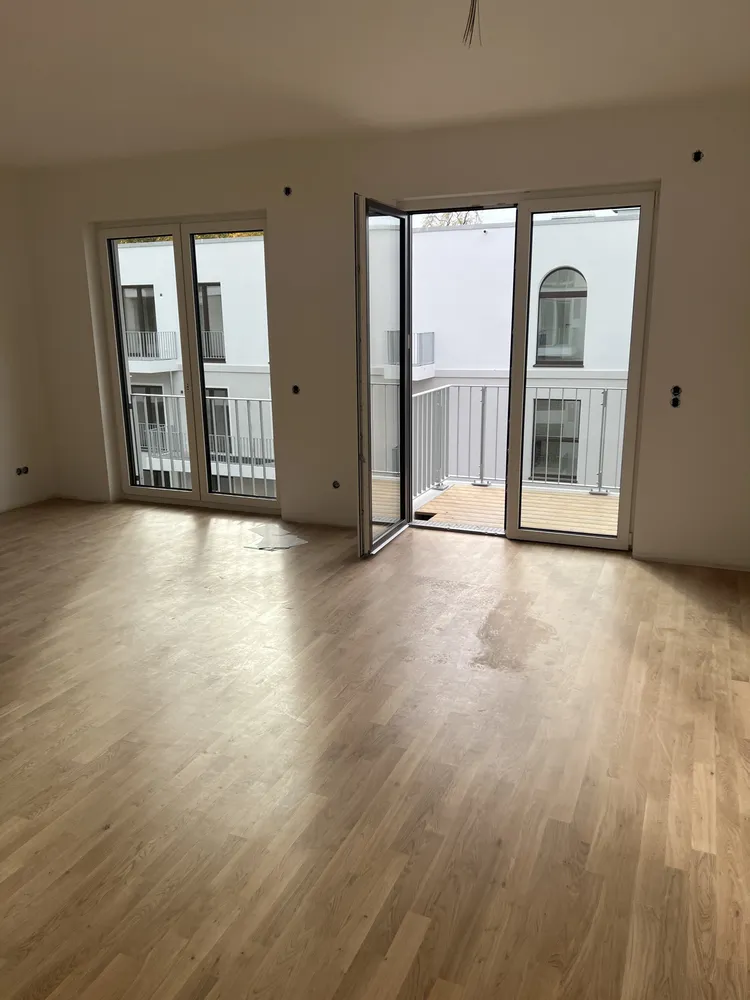4 Zimmer Wohnung mit 98 m² in Berlin – Bild 2