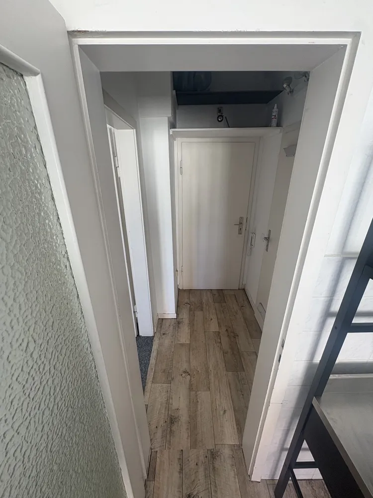2 Zimmer Wohnung mit 31 m² in Köln – Bild 4