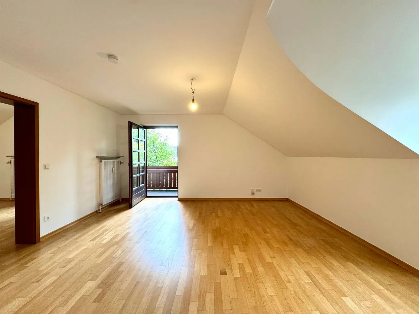2 Zimmer Wohnung mit 63 m² in München – Bild 2