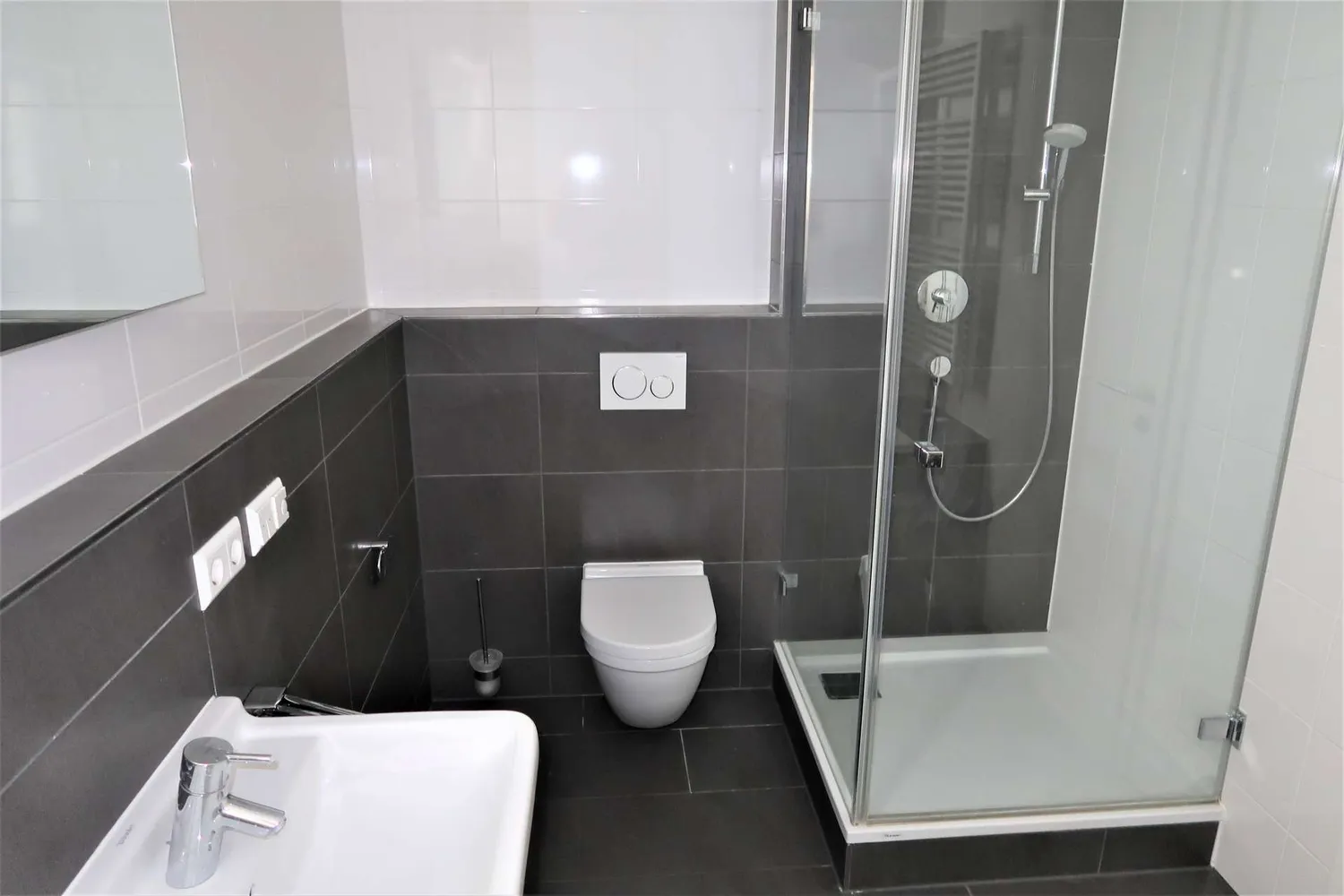 4 Zimmer Wohnung mit 111 m² in Stuttgart – Bild 1