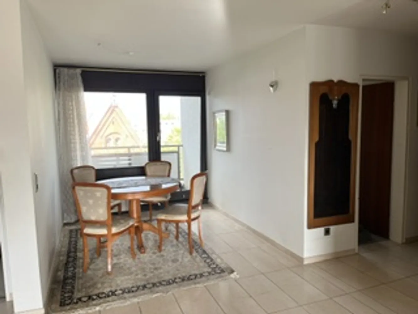 4 Zimmer Wohnung mit 134 m² in Hannover – Bild 1