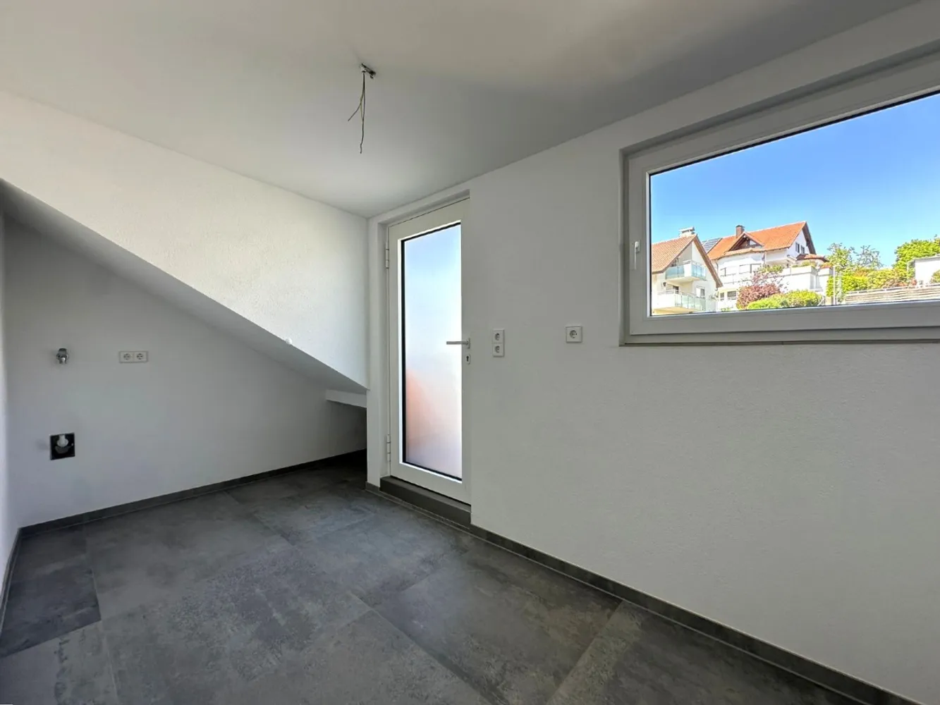 2 Zimmer Wohnung mit 67 m² in Leonberg – Bild 2