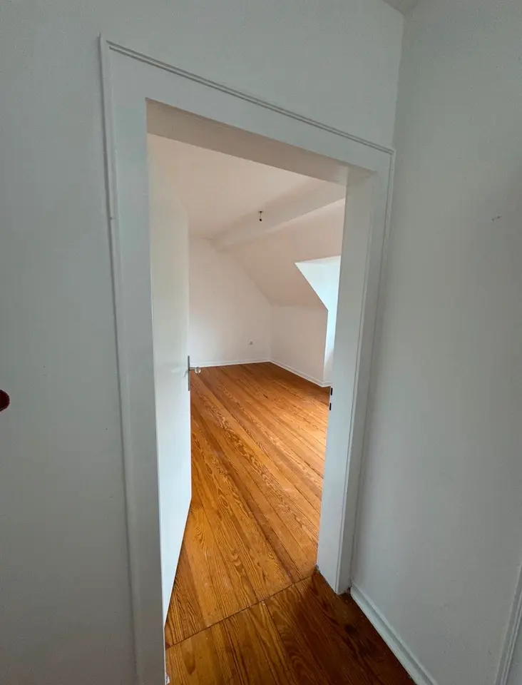 4 Zimmer Wohnung mit 120 m² in Duisburg – Bild 7