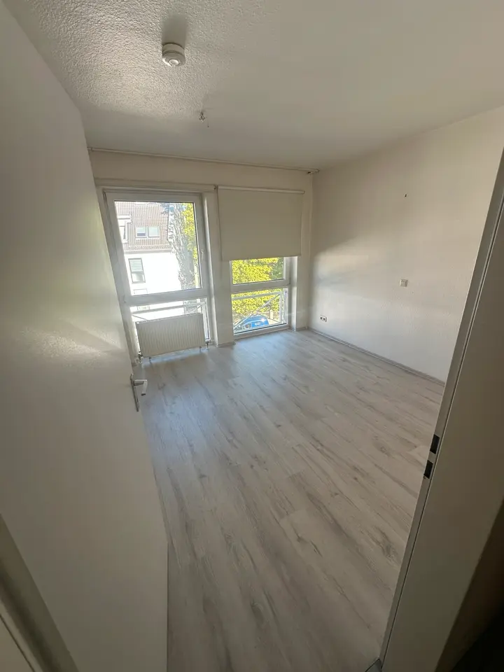 2 Zimmer Wohnung mit 72 m² in Solingen – Bild 1