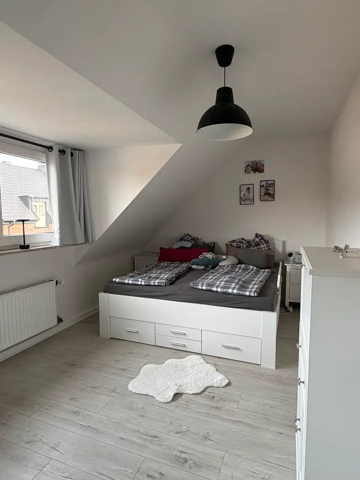 4 Zimmer Wohnung mit 96 m² in Oberhausen – Bild 1