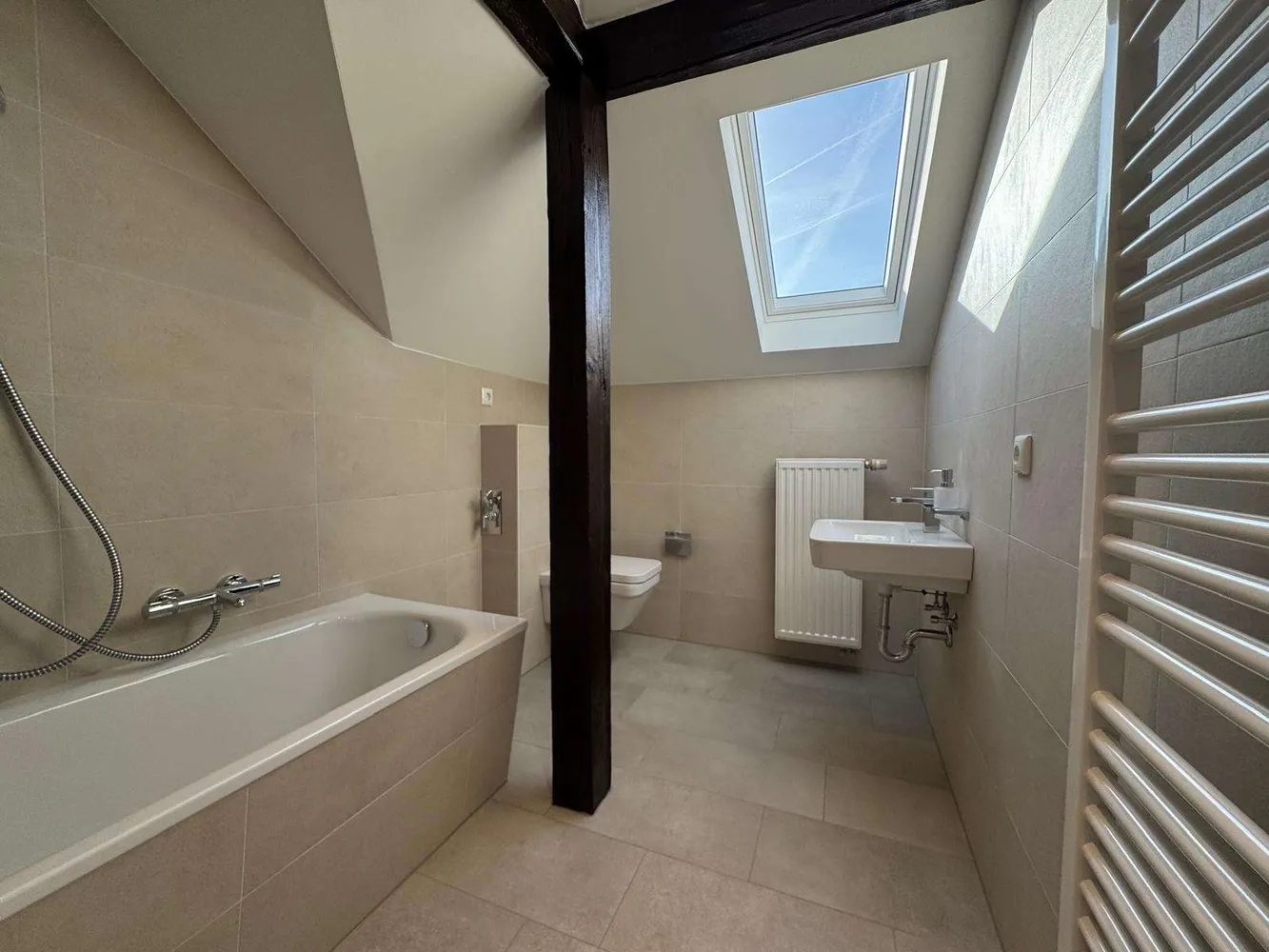 2 Zimmer Wohnung mit 52 m² in Dresden – Bild 2