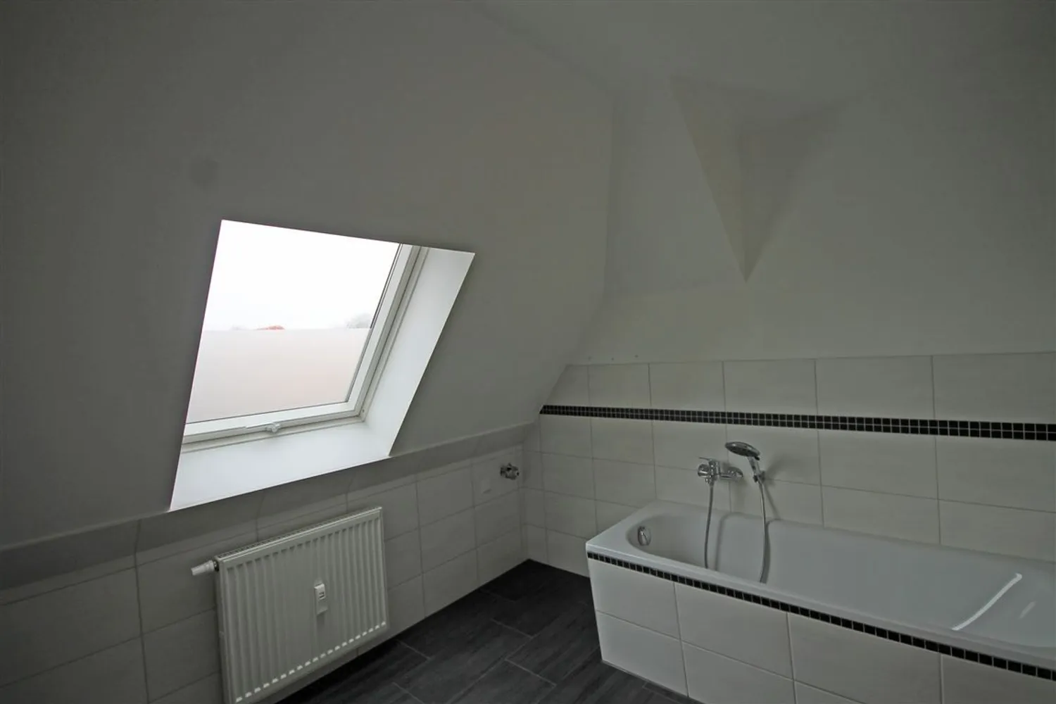 4 room apartment with 80 m² in Bitterfeld-Wolfen – Photo 6