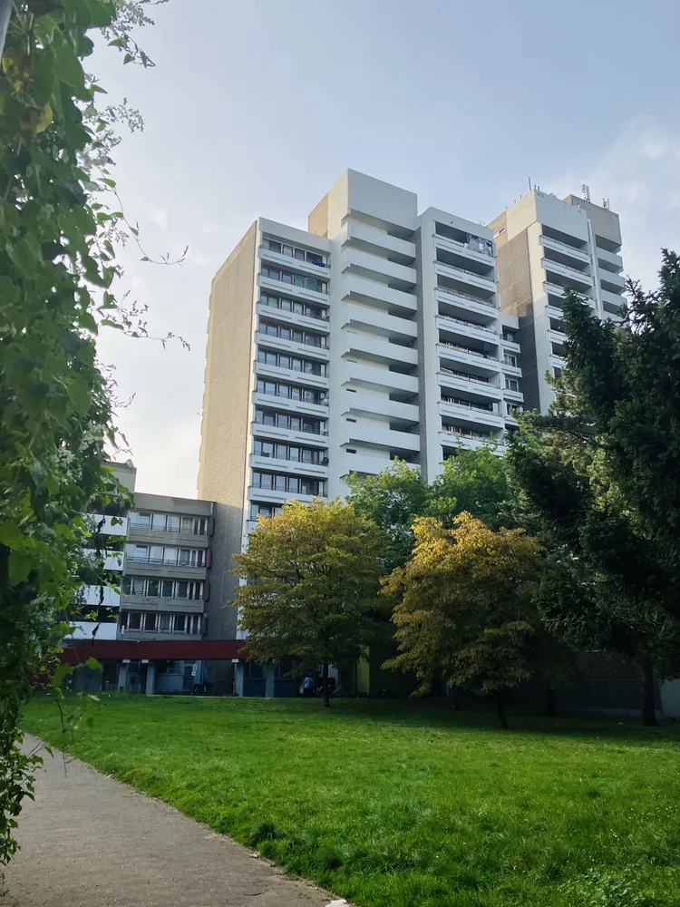 2 room apartment with 50 m² in Hanover – Photo 1