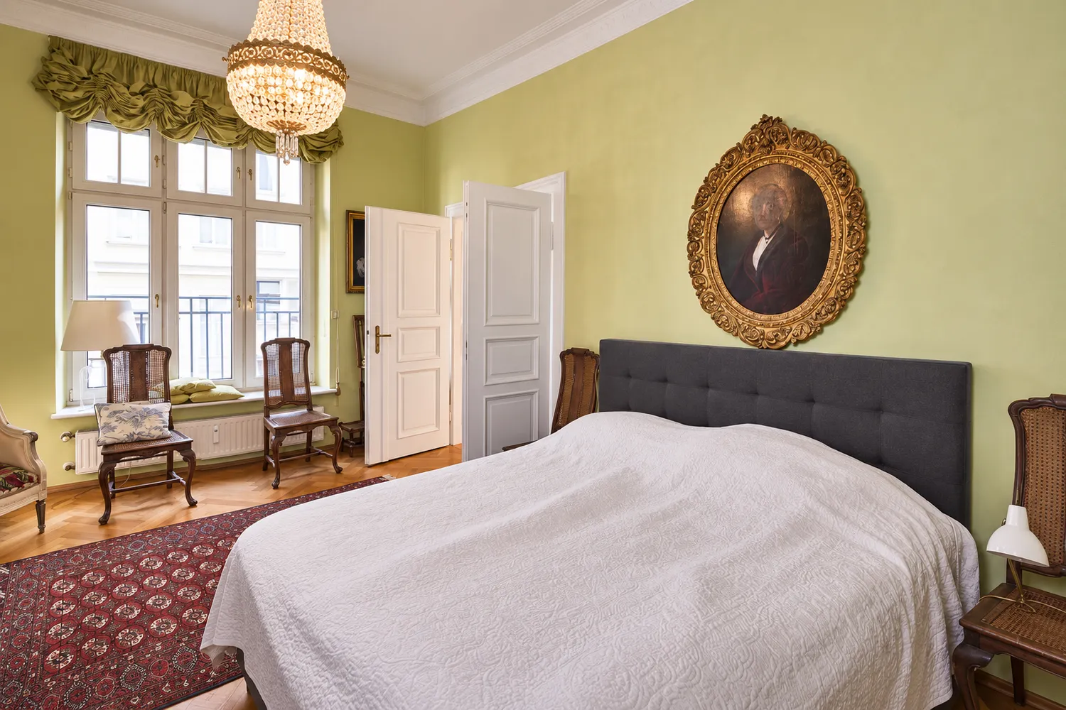 4 Zimmer Wohnung mit 124 m² in München – Bild 3