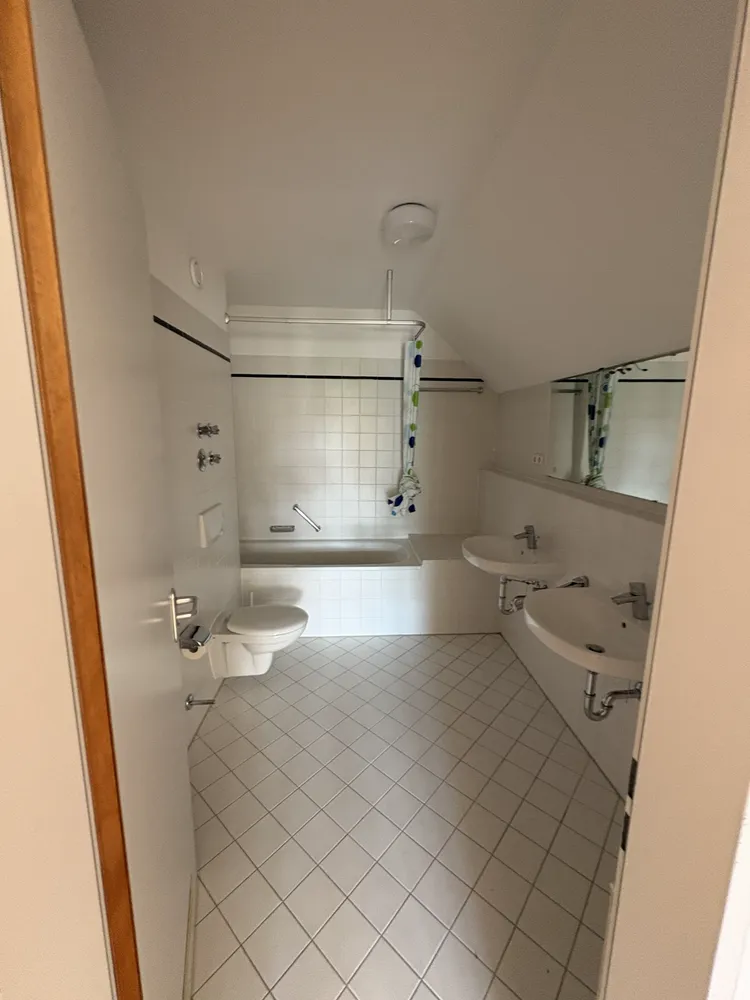 4 Zimmer Wohnung mit 122 m² in Regensburg – Bild 5
