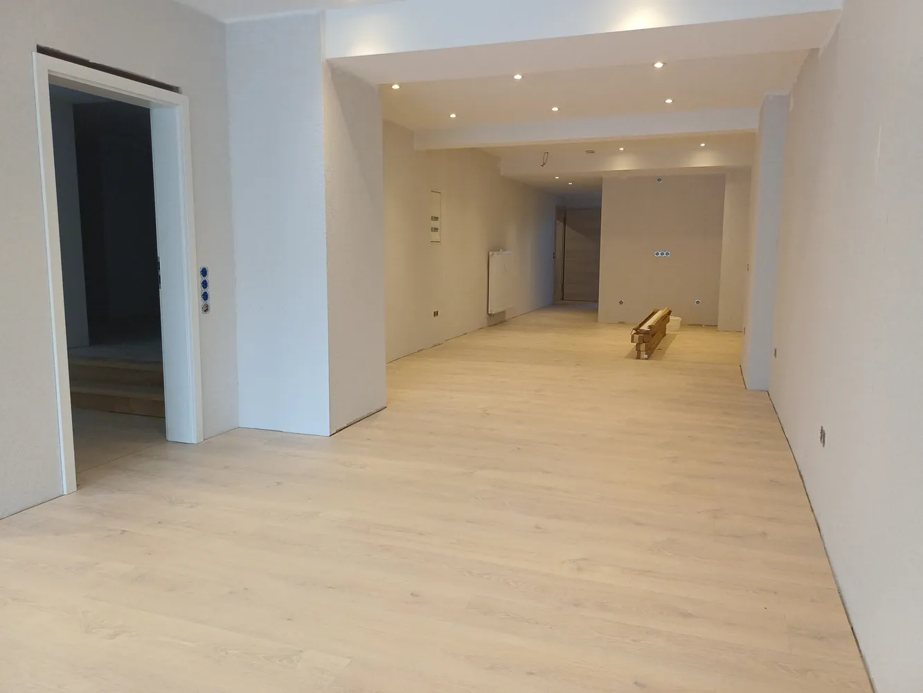 2 Zimmer Wohnung mit 118 m² in Bergisch Gladbach – Bild 3