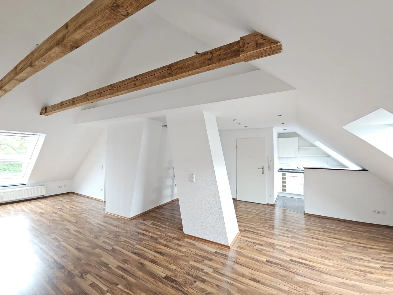 2 Zimmer Wohnung mit 54 m² in Hannover – Bild 2