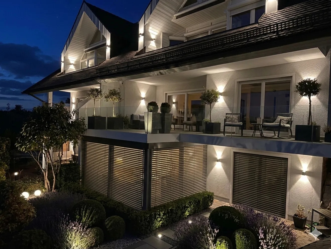 10 Zimmer Haus mit 310 m² in Aschaffenburg – Bild 3