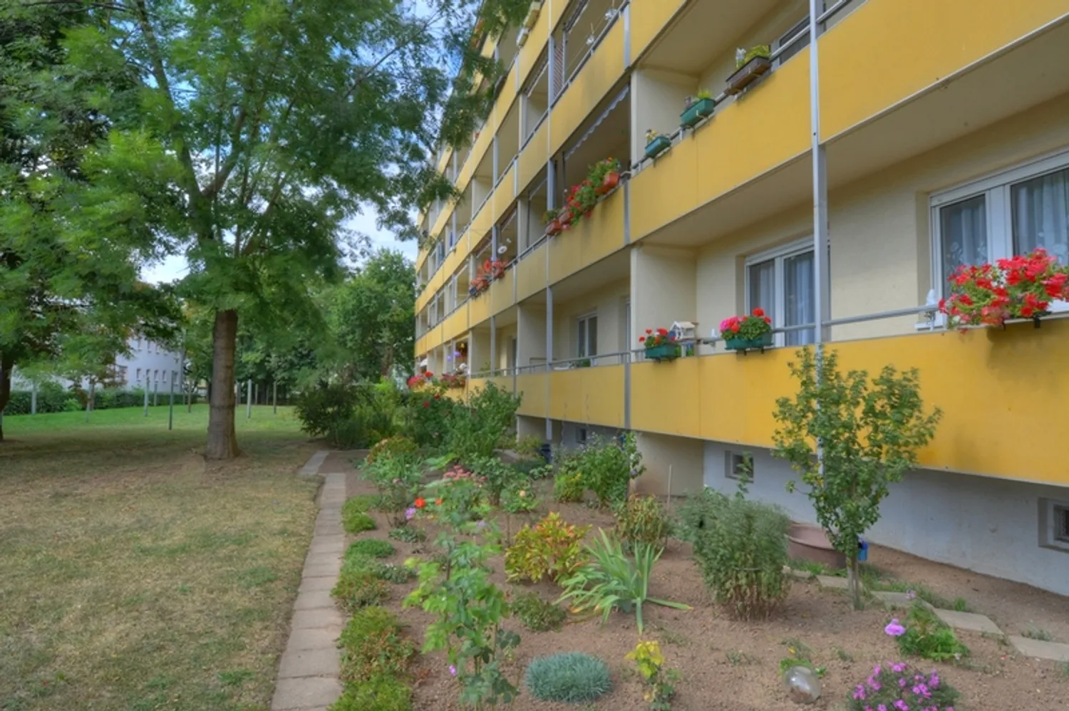 2 Zimmer Wohnung mit 50 m² in Halle (Saale) – Bild 6