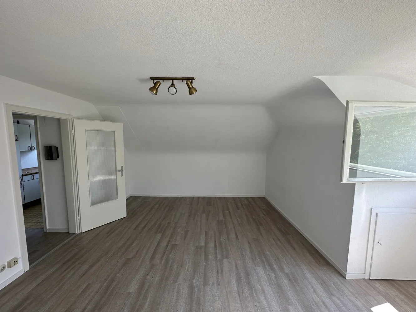 1 Zimmer Wohnung mit 32 m² in Stuttgart – Bild 4